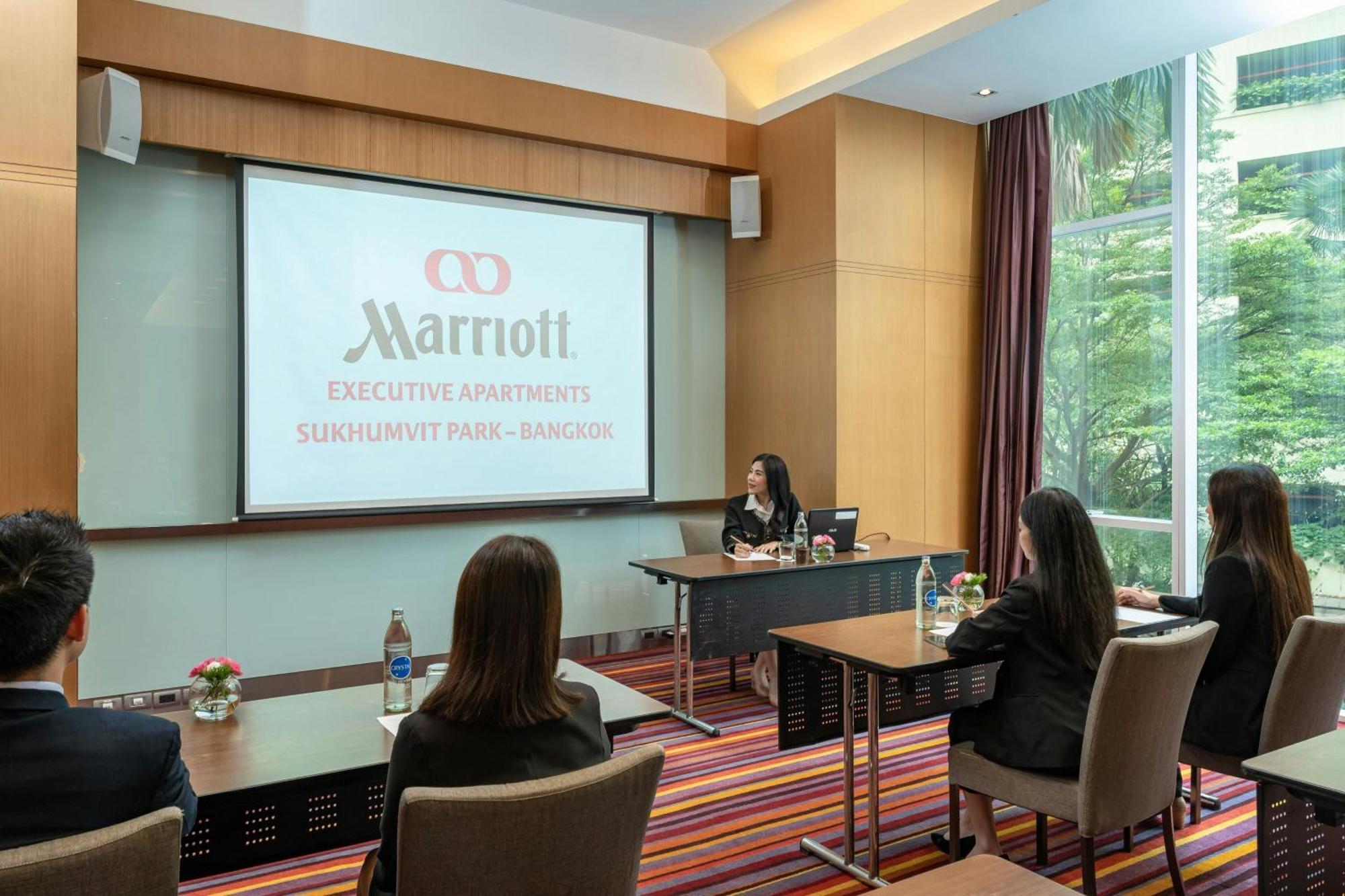 Marriott Executive Apartments - Sukhumvit Park, Bangkok Exterior foto